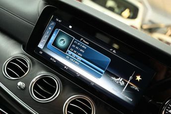MERCEDES-BENZ E CLASS 3.0 E350d V6 AMG Line Saloon 4dr Diesel G-Tronic+ Euro 6 (s/s) (