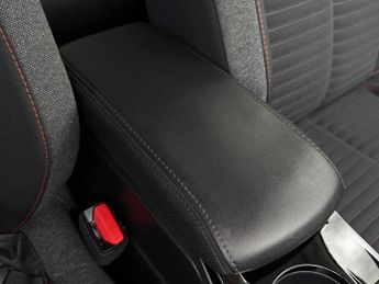 Peugeot 208 1.2 PureTech Active Premium EAT Euro 6 (s/s) 5dr