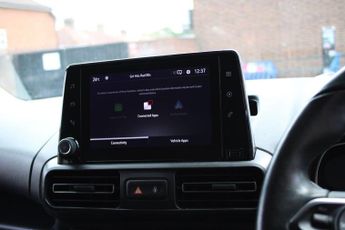 Vauxhall Combo Life Electric 50kWh Ultimate XL MPV Auto 5dr (11kW Charger)