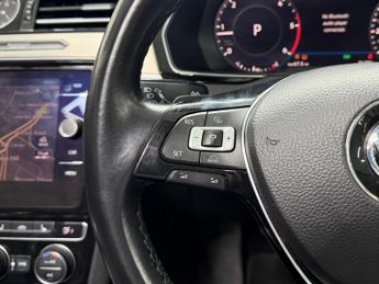 Volkswagen Passat 2.0 TDI GT DSG Euro 6 (s/s) 5dr
