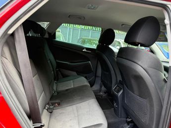 Hyundai TUCSON 1.6 T-GDi SE Nav DCT Euro 6 (s/s) 5dr