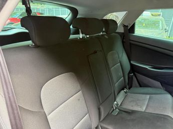 Hyundai TUCSON 1.6 T-GDi SE Nav DCT Euro 6 (s/s) 5dr