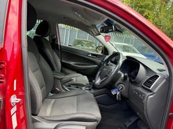 Hyundai TUCSON 1.6 T-GDi SE Nav DCT Euro 6 (s/s) 5dr