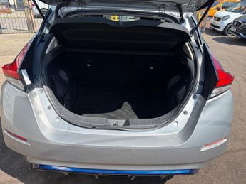 Nissan Leaf 40kWh N-Connecta Auto 5dr