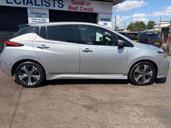 Nissan Leaf 40kWh N-Connecta Auto 5dr