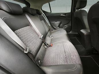 Vauxhall Astra 1.4i Turbo SRi Auto Euro 6 (s/s) 5dr