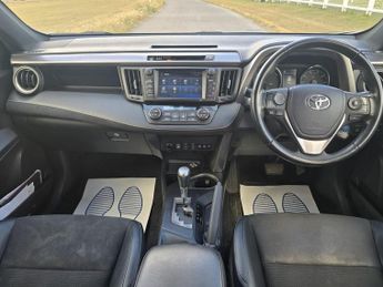 Toyota RAV4 2.5 VVT-h Design CVT 4WD Euro 6 (s/s) 5dr