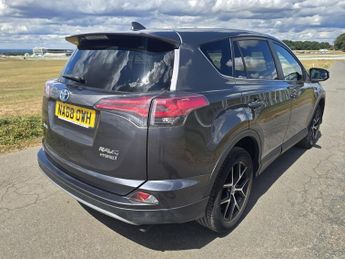 Toyota RAV4 2.5 VVT-h Design CVT 4WD Euro 6 (s/s) 5dr