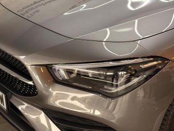 Mercedes-Benz CLA 2.0 CLA220d AMG Line Night Edition (Premium Plus) Coupe 8G-DCT E