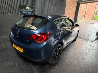 Vauxhall Astra 1.6 16v SRi Auto Euro 5 5dr
