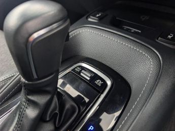 Toyota Corolla 1.8 VVT-h Design CVT Euro 6 (s/s) 5dr