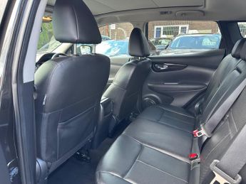 Nissan Qashqai 1.2 DIG-T Tekna XTRON 2WD Euro 6 (s/s) 5dr