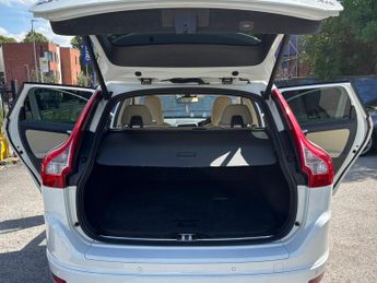 Volvo XC60 2.4 D5 SE Lux Nav Geartronic AWD Euro 5 5dr