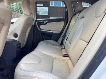 Volvo XC60 2.4 D5 SE Lux Nav Geartronic AWD Euro 5 5dr