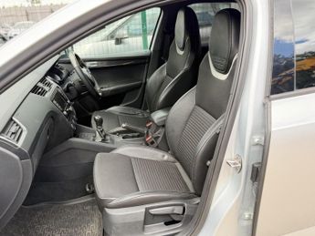 Skoda Octavia 2.0 TDI vRS Euro 6 (s/s) 5dr (SNav)
