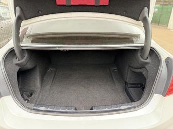 BMW 3 Series 2.0 320d SE Auto Euro 5 (s/s) 4dr