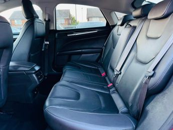 Ford Mondeo 2.0T EcoBoost Titanium Edition Auto Euro 6 (s/s) 5dr
