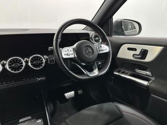 Mercedes-Benz EQA EQA 300 66.5kWh AMG Line (Premium) Auto 4MATIC 5dr