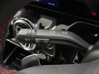 Mercedes-Benz EQA EQA 300 66.5kWh AMG Line (Premium) Auto 4MATIC 5dr