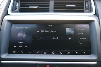 Jaguar E-PACE 2.0 P200 Chequered Flag Auto AWD Euro 6 (s/s) 5dr