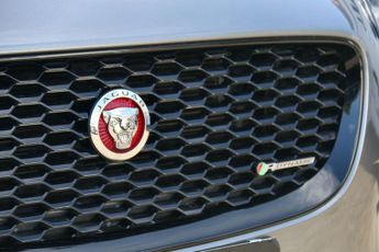 Jaguar E-PACE 2.0 P200 Chequered Flag Auto AWD Euro 6 (s/s) 5dr