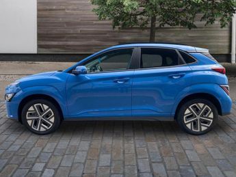 Hyundai Kona 64kWh Premium SUV 5dr Electric Auto (10.5kW Charger) (204 ps)