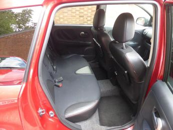 Nissan Note 1.6 16V Tekna Auto Euro 5 5dr