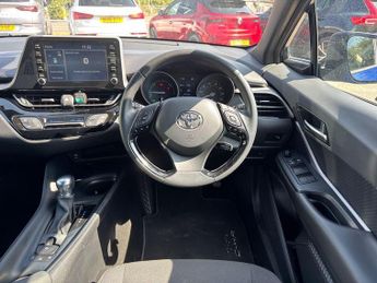 Toyota C-HR 1.8 VVT-h Icon SUV 5dr Petrol Hybrid CVT Euro 6 (s/s) (122 ps)