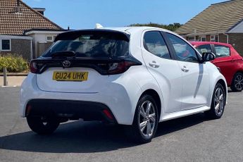 Toyota Yaris 1.5 VVT-h Icon E-CVT Euro 6 (s/s) 5dr