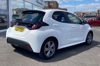 Toyota Yaris 1.5 VVT-h Icon E-CVT Euro 6 (s/s) 5dr
