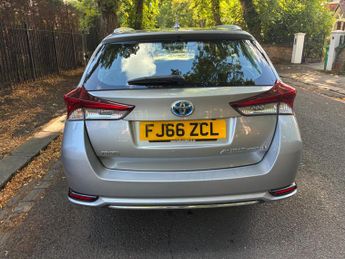 Toyota Auris 1.8 VVT-h Business Edition Touring Sports CVT Euro 6 (s/s) 5dr (
