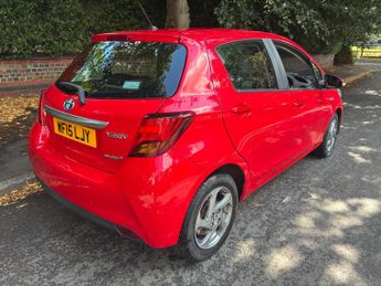Toyota Yaris 1.5 VVT-h Icon E-CVT Euro 6 5dr