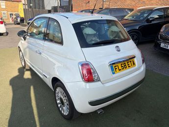Fiat 500 1.2 Lounge Hatchback 3dr Petrol Dualogic Euro 4 (69 bhp)