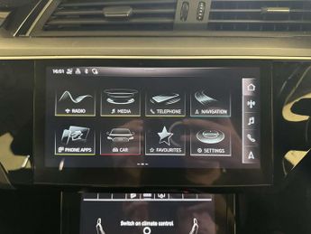 Audi e-tron 50 Technik SUV 5dr Electric Auto quattro 71.2kWh (313 ps)