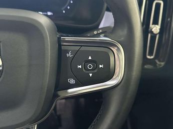 Volvo C40 Recharge 69kWh Ultimate SUV 5dr Electric Auto (231 ps)