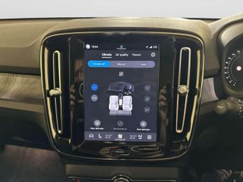 Volvo C40 Recharge 69kWh Ultimate SUV 5dr Electric Auto (231 ps)