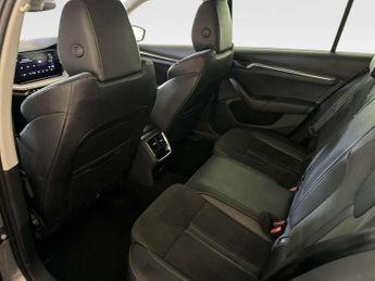 Skoda Octavia 1.4 TSI iV 13kWh SE L Estate 5dr Petrol Plug-in Hybrid DSG Euro 
