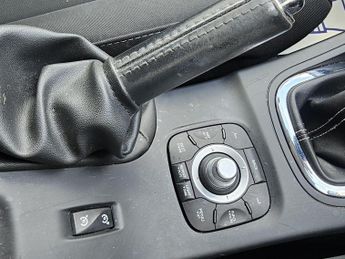 Renault Megane 1.6 16V Dynamique TomTom Euro 5 5dr