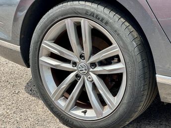 Volkswagen Passat 2.0 TDI BlueMotion Tech GT DSG Euro 6 (s/s) 5dr