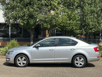 Skoda Octavia 1.6 TDI SE DSG Euro 5 (s/s) 5dr