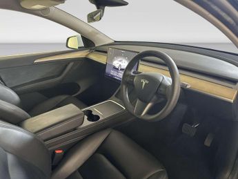 Tesla Model Y SUV 5dr Electric Auto RWD (346 ps)