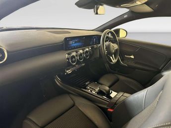 Mercedes-Benz A Class 1.3 A180 Sport (Executive) Hatchback 5dr Petrol 7G-DCT Euro 6 (s