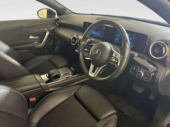 Mercedes-Benz A Class 1.3 A180 Sport (Executive) Hatchback 5dr Petrol 7G-DCT Euro 6 (s
