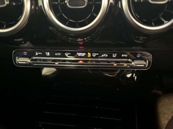 Mercedes-Benz A Class 1.3 A180 Sport (Executive) Hatchback 5dr Petrol 7G-DCT Euro 6 (s