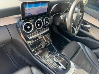 MERCEDES-BENZ C CLASS 2.0 C220d Sport (Premium Plus) Saloon 4dr Diesel G-Tronic+ Euro 