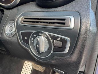 MERCEDES-BENZ C CLASS 2.0 C220d Sport (Premium Plus) Saloon 4dr Diesel G-Tronic+ Euro 