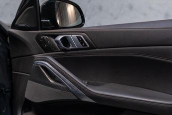 BMW X6 4.4 M50i V8 Auto xDrive Euro 6 (s/s) 5dr