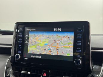 Toyota Corolla 1.8 VVT-h Design CVT Euro 6 (s/s) 5dr