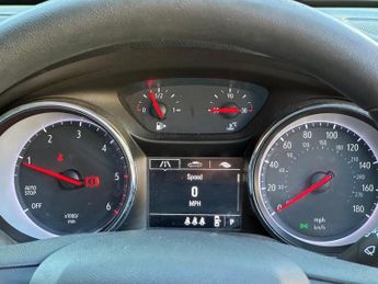 Vauxhall Astra 1.6 CDTi BlueInjection SRi Nav Sports Tourer Auto Euro 6 (s/s) 5