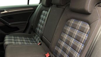 Volkswagen Golf 1.4 TSI 8.7kWh GTE Advance DSG Euro 6 (s/s) 5dr